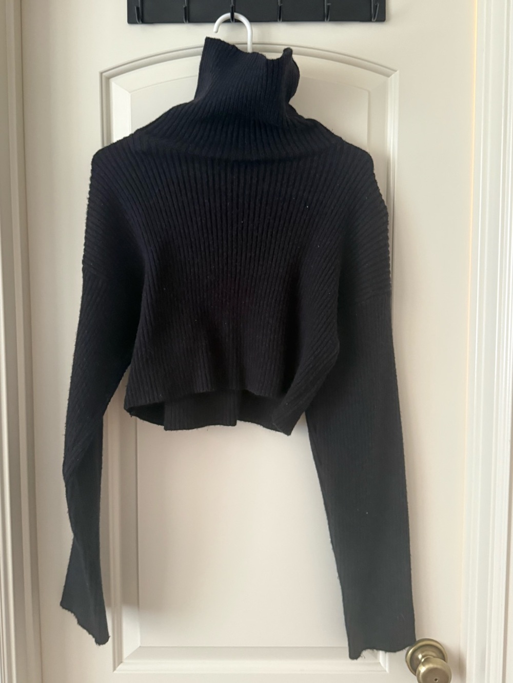 Zara Black Cropped Ribbed Turtleneck Sweater